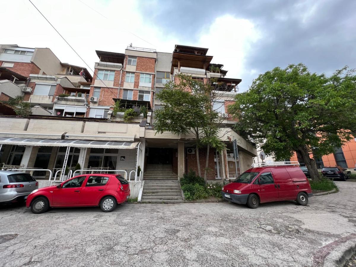 Midtown Apartment Кърджали Екстериор снимка
