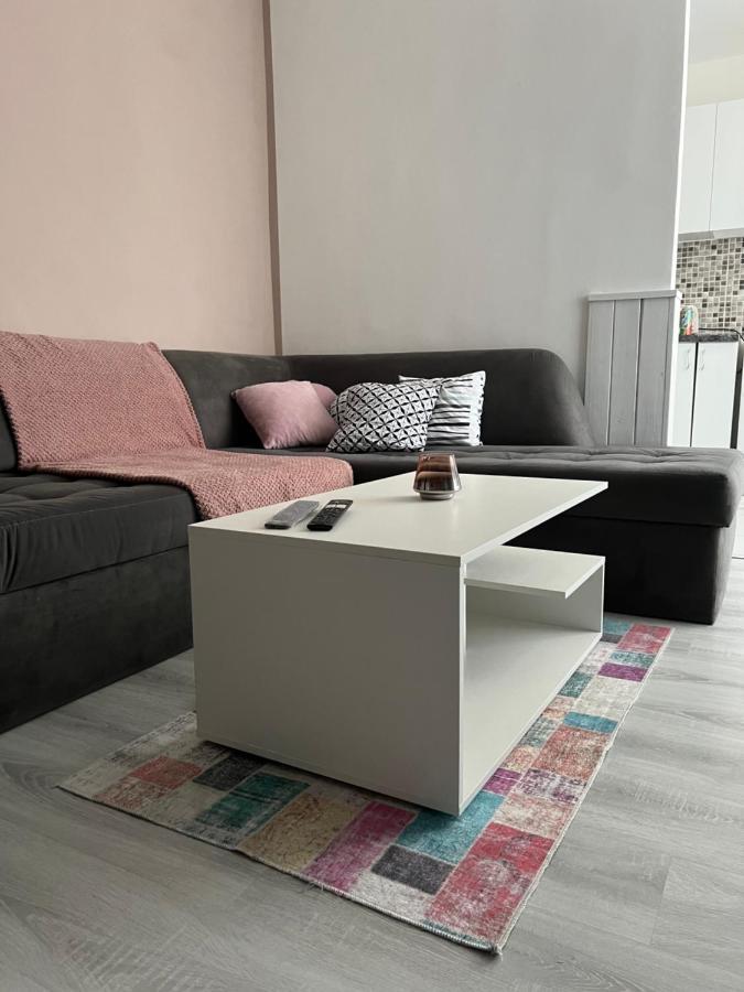 Midtown Apartment Кърджали Екстериор снимка